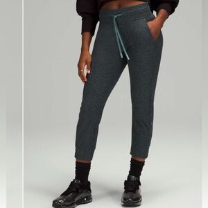 Lululemon Ready to Rulu Jogger Crop